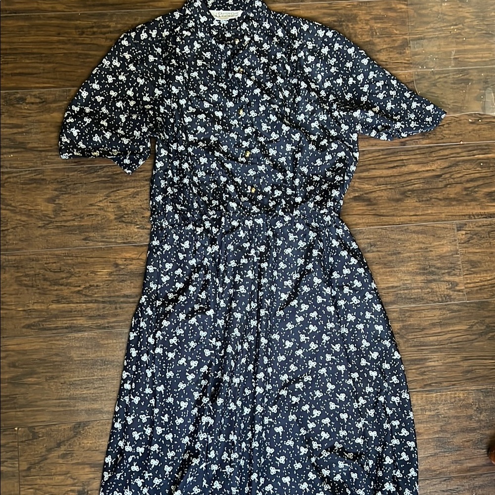 Blue Buttoned Peplum A-Line Dress with Collar